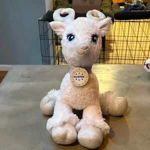Build-A-Bear White and Silver Plush Reindeer Glisten new condition hot choco
